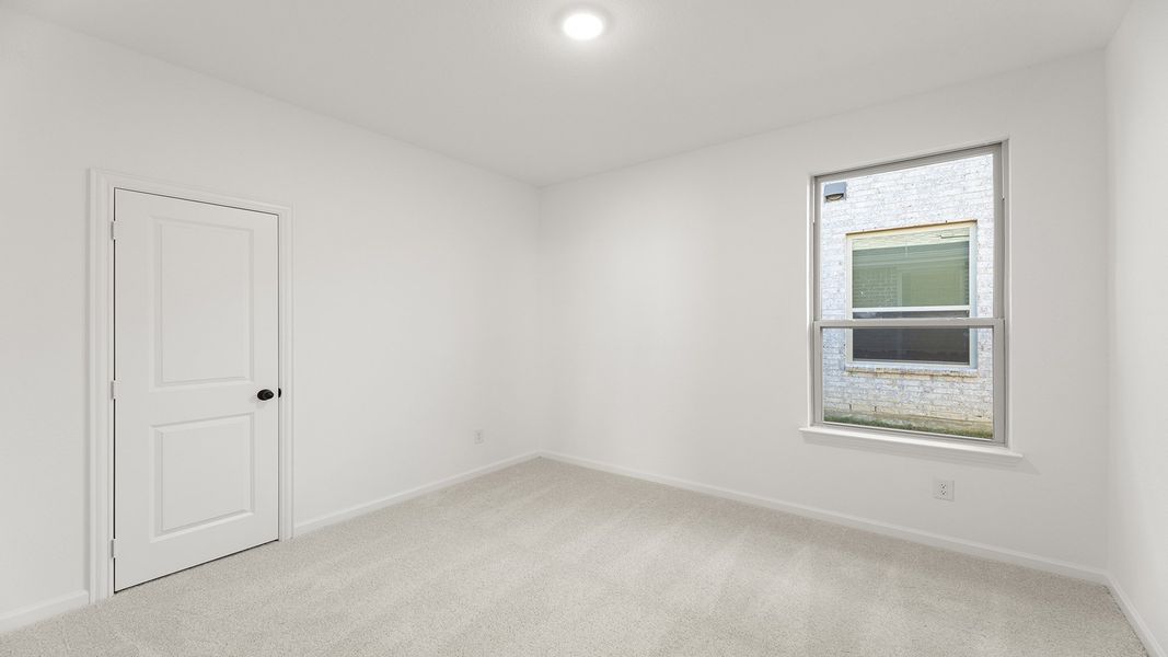 Spacious, unfurnished interior of a new home in Churchill, Anna (Image 23).