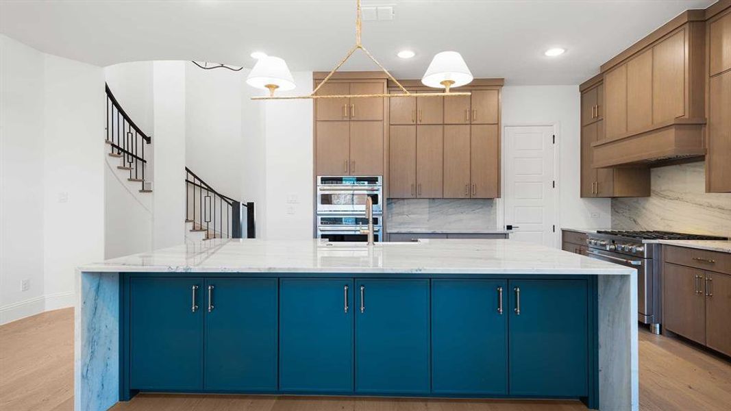 Furnished interior view inside a new home in Fields 50', Frisco (Image 5).