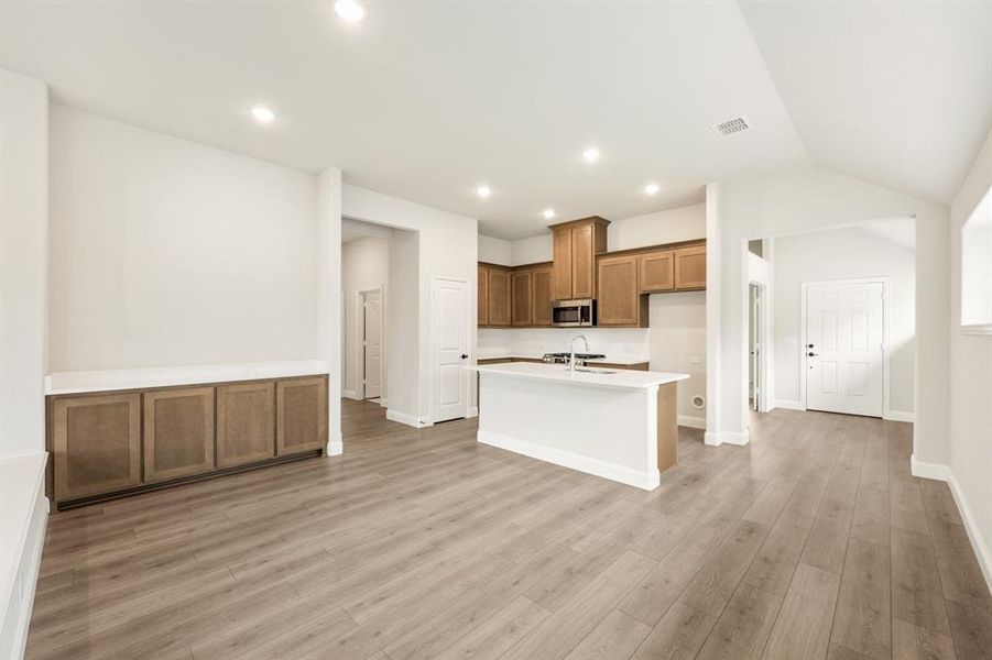 Image 33 of a home in Sunset Ridge. Image 33 of a home in Sunset Ridge.