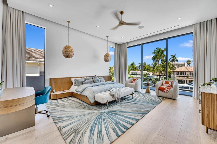 Furnished interior view inside a new home in , Fort Lauderdale (Image 45). Furnished interior view inside a new home in , Fort Lauderdale (Image 45).