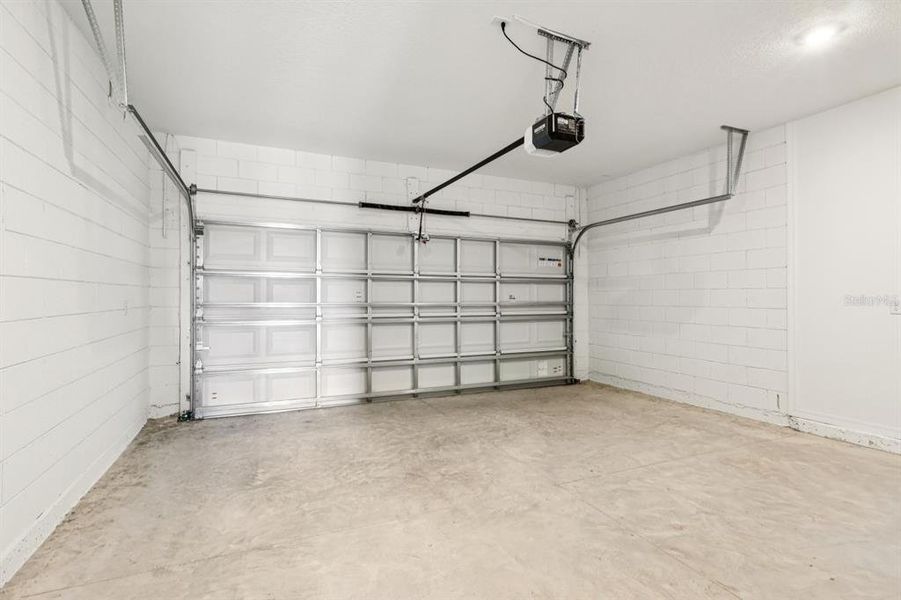 Spacious, unfurnished interior of a new home in Tyson Reserve, St. Cloud (Image 35). Spacious, unfurnished interior of a new home in Tyson Reserve, St. Cloud (Image 35).
