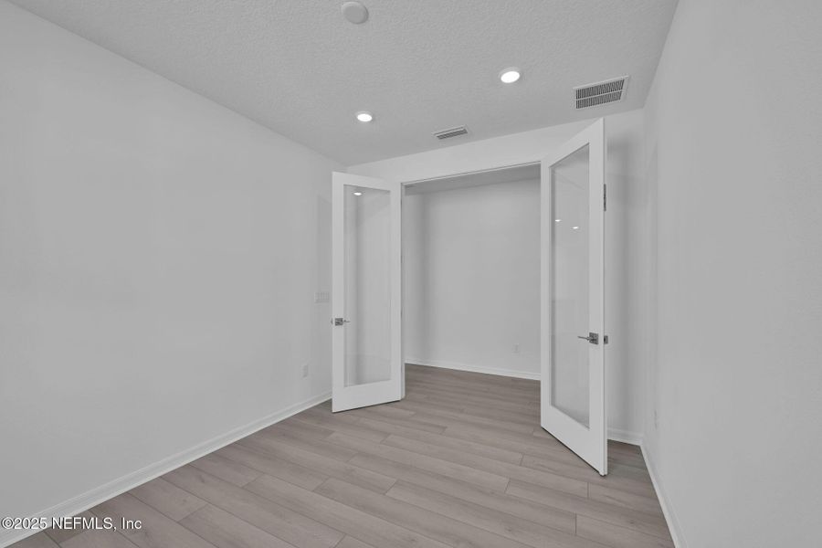 Spacious, unfurnished interior of a new home in Del Webb Nocatee, Ponte Vedra (Image 28).