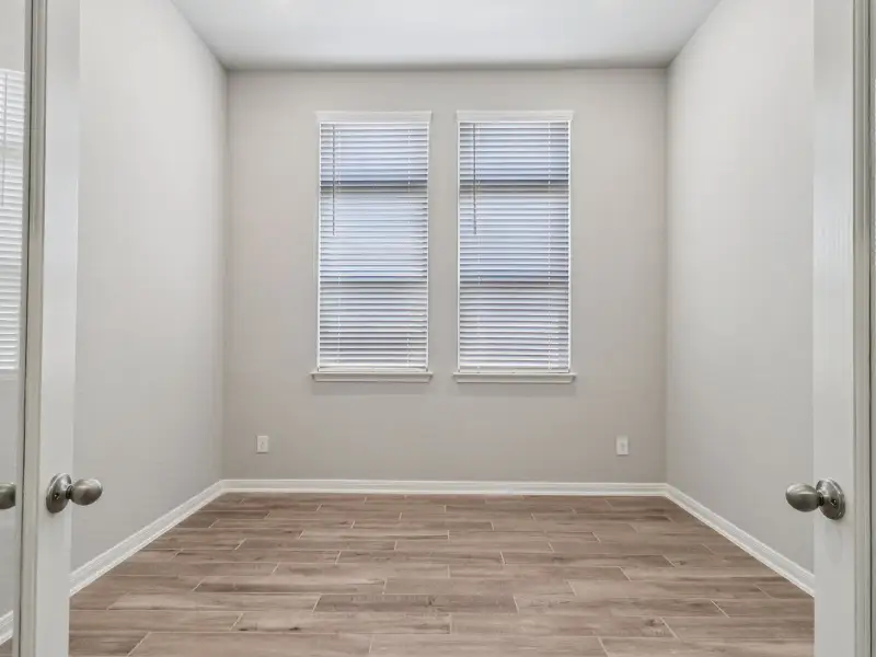 Spacious, unfurnished interior of a new home in Carmel Ranch, Schertz (Image 19). Spacious, unfurnished interior of a new home in Carmel Ranch, Schertz (Image 19).