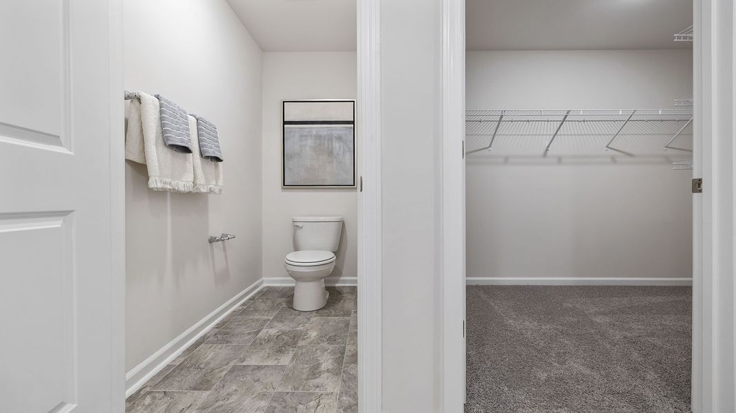 Spacious, unfurnished interior of a new home in Bentley Park, Greenwood (Image 23).