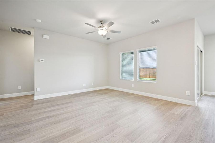 Spacious, unfurnished interior of a new home in Eastridge - Signature Series, McKinney (Image 26). Spacious, unfurnished interior of a new home in Eastridge - Signature Series, McKinney (Image 26).