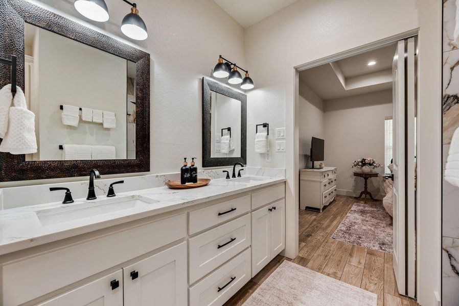 Amazing spa Resort Style Primary Bathroom!