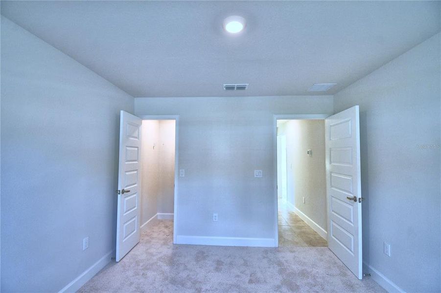 Spacious, unfurnished interior of a new home in Cadence Crossing, Auburndale (Image 15).