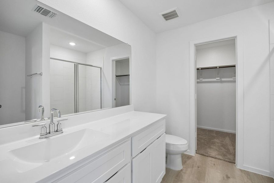 Furnished interior view inside a new home in Stokesbury, Waller (Image 9).