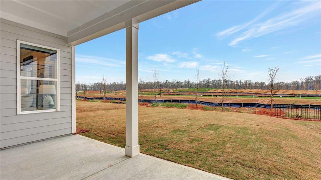 Exterior details and patio area of a home in , Deland (Image 23).