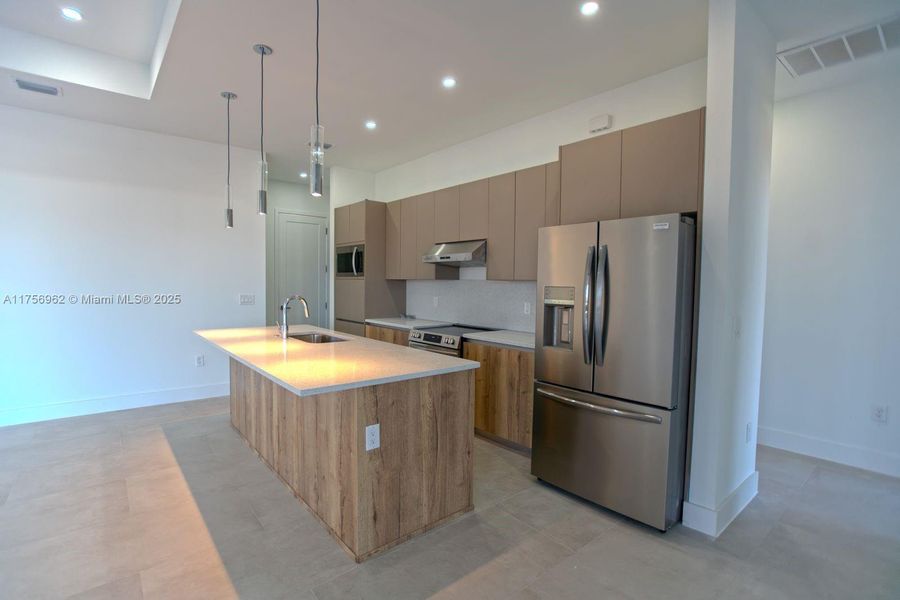 Furnished interior view inside a new home in , Cape Coral (Image 3).