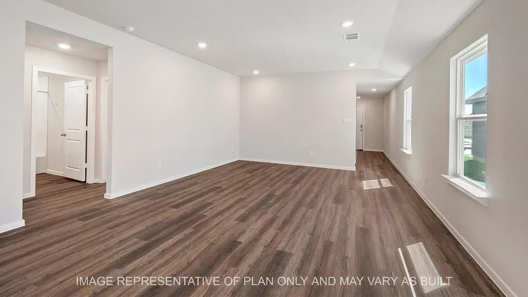 Spacious, unfurnished interior of a new home in Midtown Reserve, College Station (Image 8). Spacious, unfurnished interior of a new home in Midtown Reserve, College Station (Image 8).