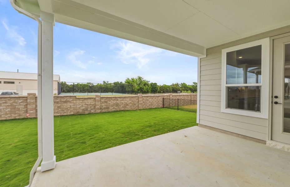 Exterior details and patio area of a home in Sun City Texas, Georgetown (Image 4).