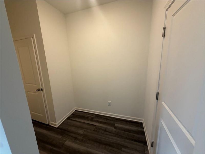 Spacious, unfurnished interior of a new home in Mt. Tabor Ridge, Dallas (Image 17).