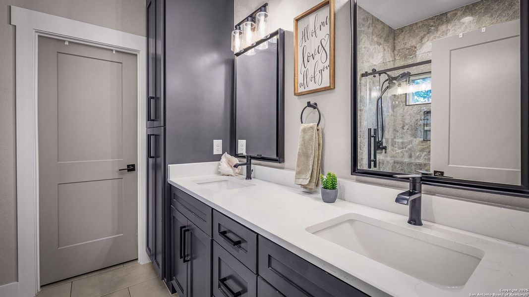 Furnished interior view inside a new home in , Spring Branch (Image 9).