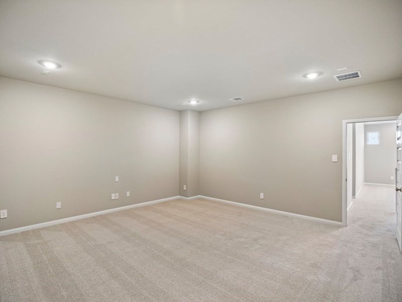 Spacious, unfurnished interior of a new home in Massey Oaks - Estate Series, Pearland (Image 14). Spacious, unfurnished interior of a new home in Massey Oaks - Estate Series, Pearland (Image 14).