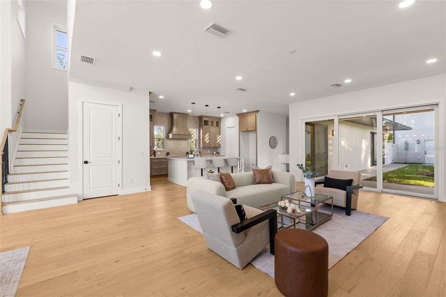 Furnished interior view inside a new home in , Orlando (Image 10).