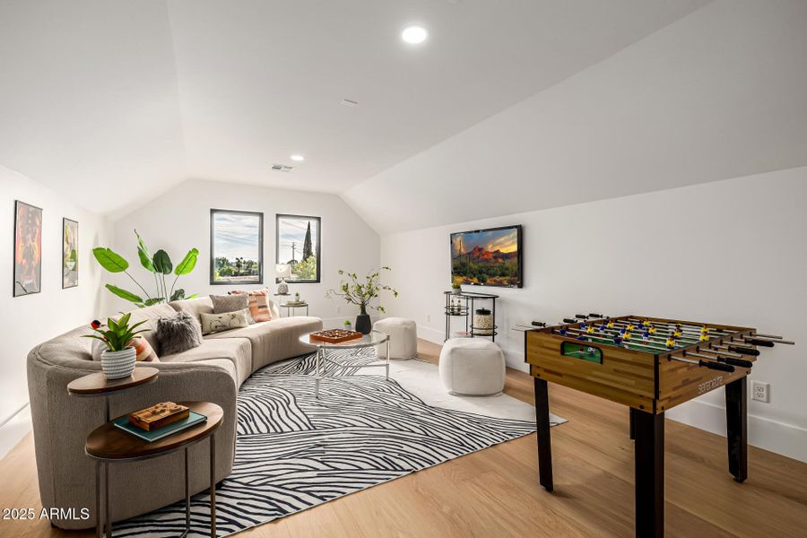 47 - Del Paisano Calle 47 - Del Paisano Calle