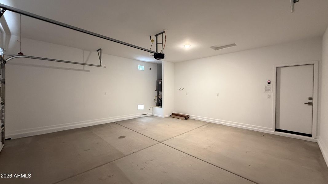 020 - Garage 020 - Garage