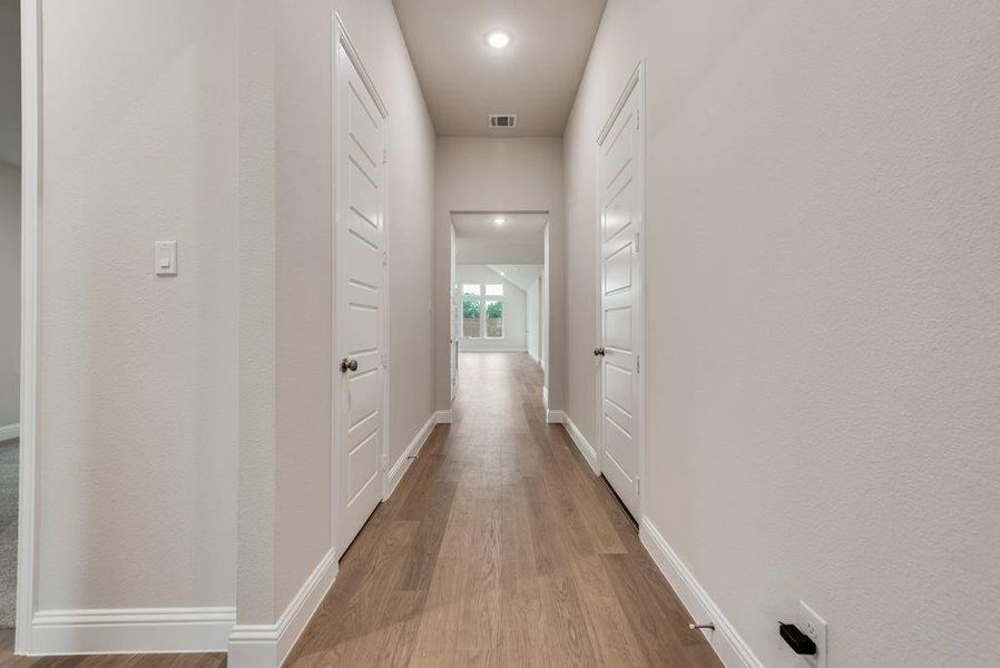 Spacious, unfurnished interior of a new home in Wildflower Ranch, Fort Worth (Image 27).