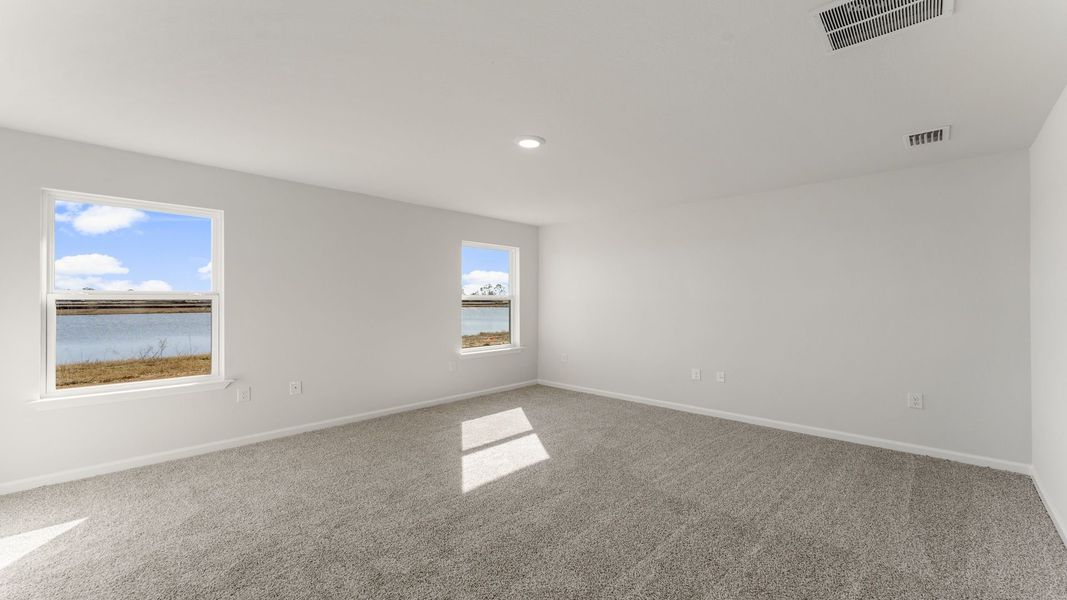Spacious, unfurnished interior of a new home in Sunny Hills, Chipley (Image 17).