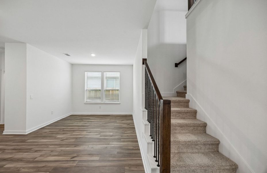 Spacious, unfurnished interior of a new home in Mavera, Conroe (Image 33).
