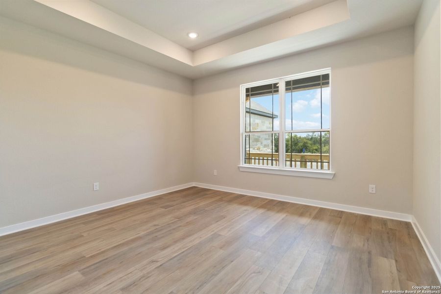 Spacious, unfurnished interior of a new home in Jordan's Ranch, San Antonio (Image 18). Spacious, unfurnished interior of a new home in Jordan's Ranch, San Antonio (Image 18).