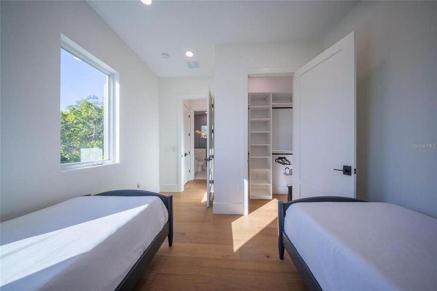Furnished interior view inside a new home in , Sarasota (Image 60).