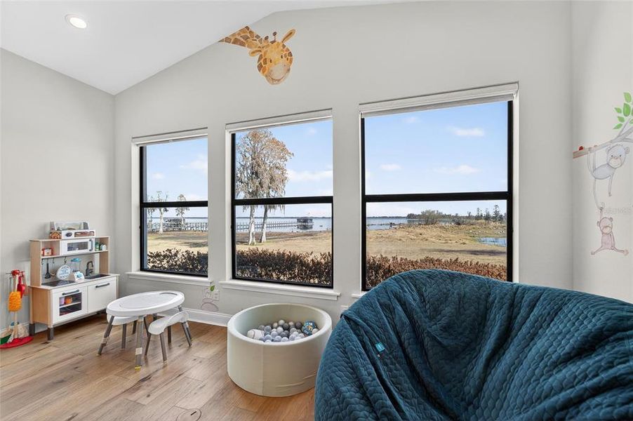 Furnished interior view inside a new home in , Bartow (Image 11).