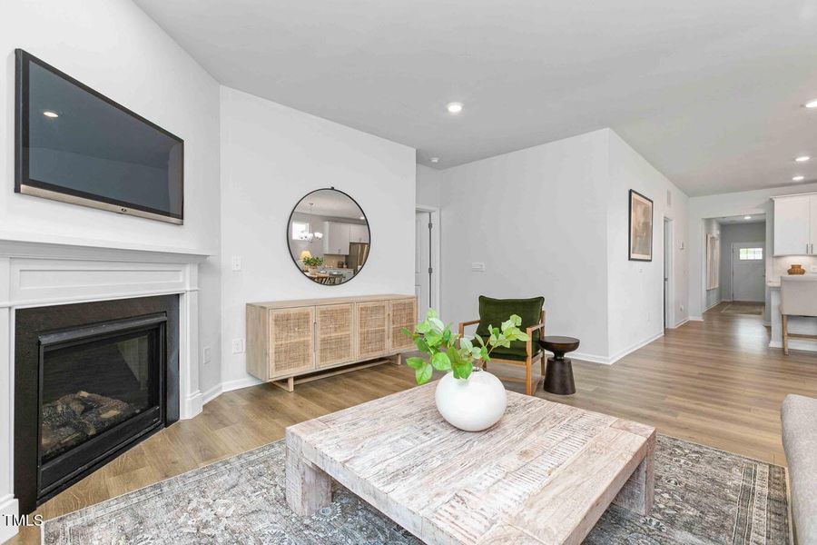 DR Horton_Quarry Hills Model-20