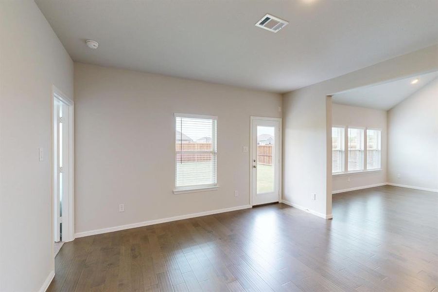 Spacious, unfurnished interior of a new home in The Preserve, Justin (Image 18).