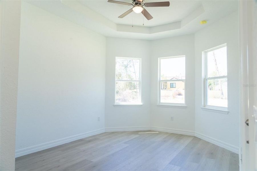 Spacious, unfurnished interior of a new home in , Ocala (Image 18).