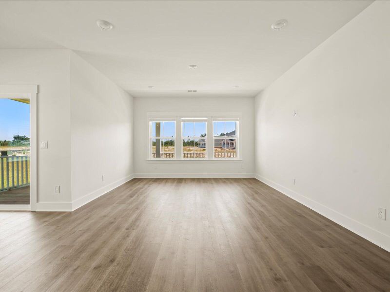 Spacious, unfurnished interior of a new home in The Coves at Lakes of Cane Bay, Summerville (Image 21). Spacious, unfurnished interior of a new home in The Coves at Lakes of Cane Bay, Summerville (Image 21).