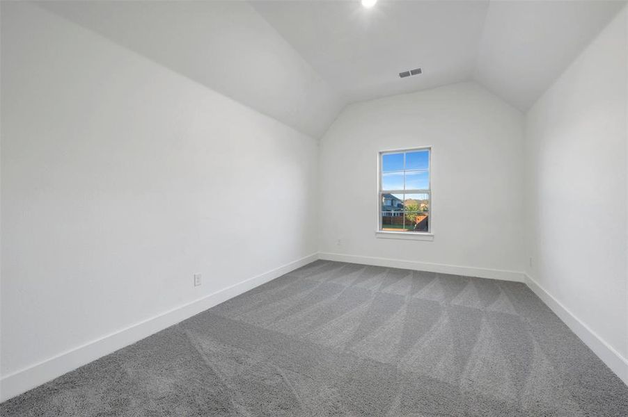 Spacious, unfurnished interior of a new home in Lilyana, Celina (Image 34).