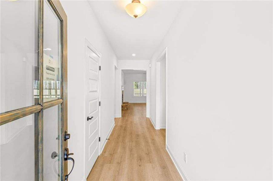 Spacious, unfurnished interior of a new home in Red Oak Ridge, Loganville (Image 20).