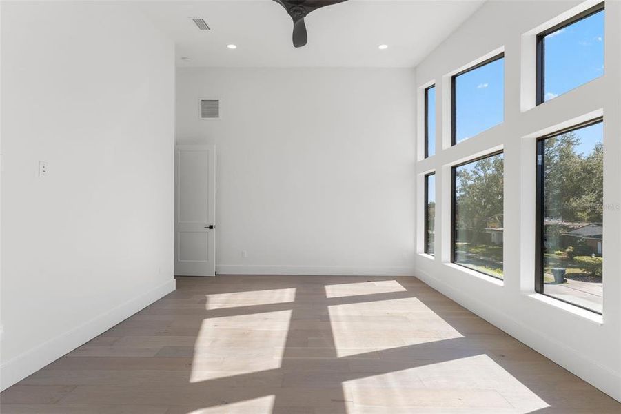 Spacious, unfurnished interior of a new home in , Tampa (Image 72). Spacious, unfurnished interior of a new home in , Tampa (Image 72).