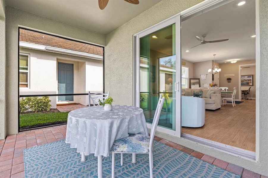 Exterior details and patio area of a home in , Venice (Image 24).