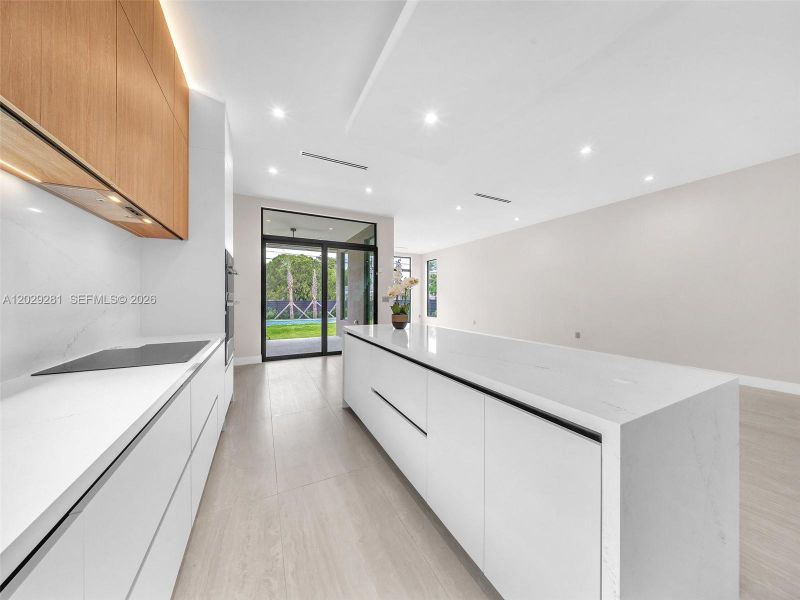 Furnished interior view inside a new home in , Hollywood (Image 12).