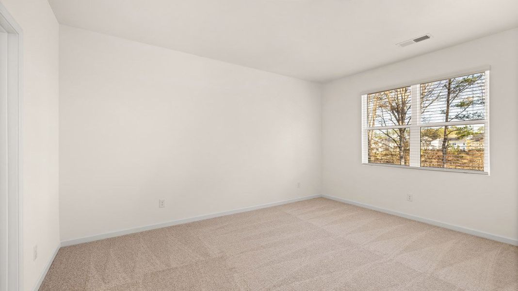 Spacious, unfurnished interior of a new home in Captain's Corner, Grovetown (Image 19).