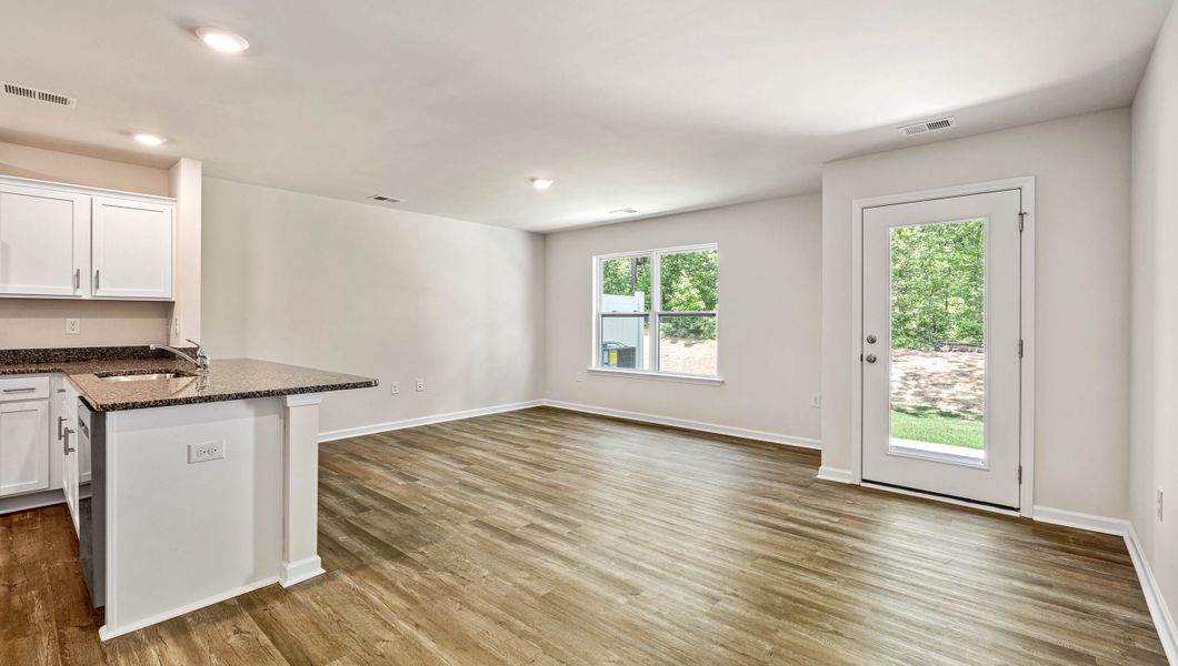 Spacious, unfurnished interior of a new home in Chestnut Ridge Townhomes, Greenville (Image 13).