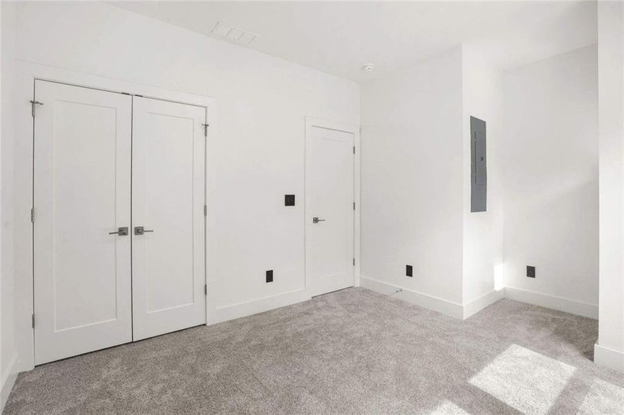 Spacious, unfurnished interior of a new home in , Atlanta (Image 37). Spacious, unfurnished interior of a new home in , Atlanta (Image 37).