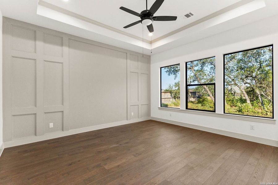 Spacious, unfurnished interior of a new home in , Canyon Lake (Image 19). Spacious, unfurnished interior of a new home in , Canyon Lake (Image 19).