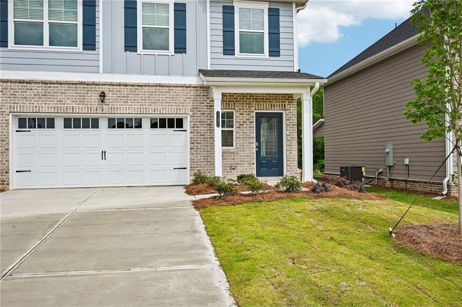 Exterior details and patio area of a home in Neely Farm, Covington (Image 3).