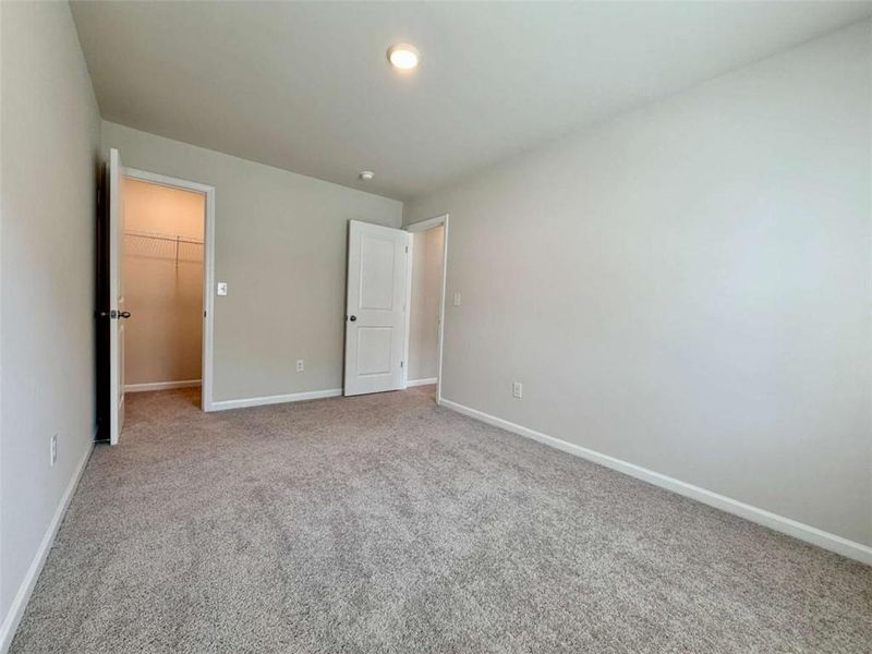 Spacious, unfurnished interior of a new home in , Hoschton (Image 18).