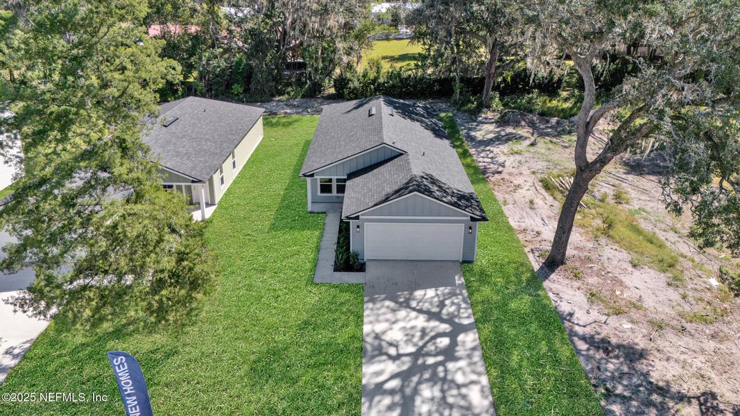 Image 37 of a home in .