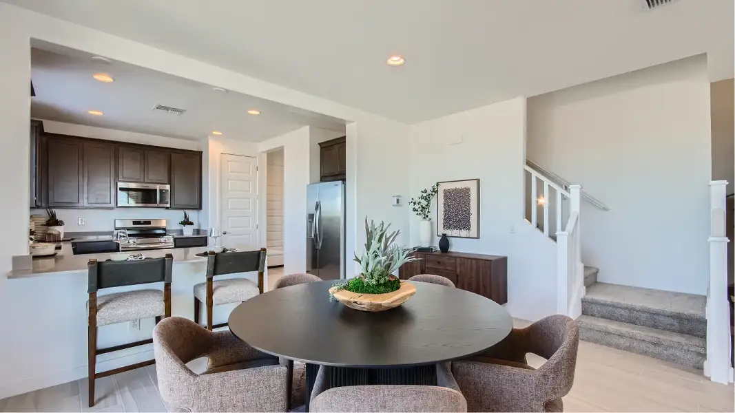 2016 Oxnard Dining 2of2 F1 Base2
