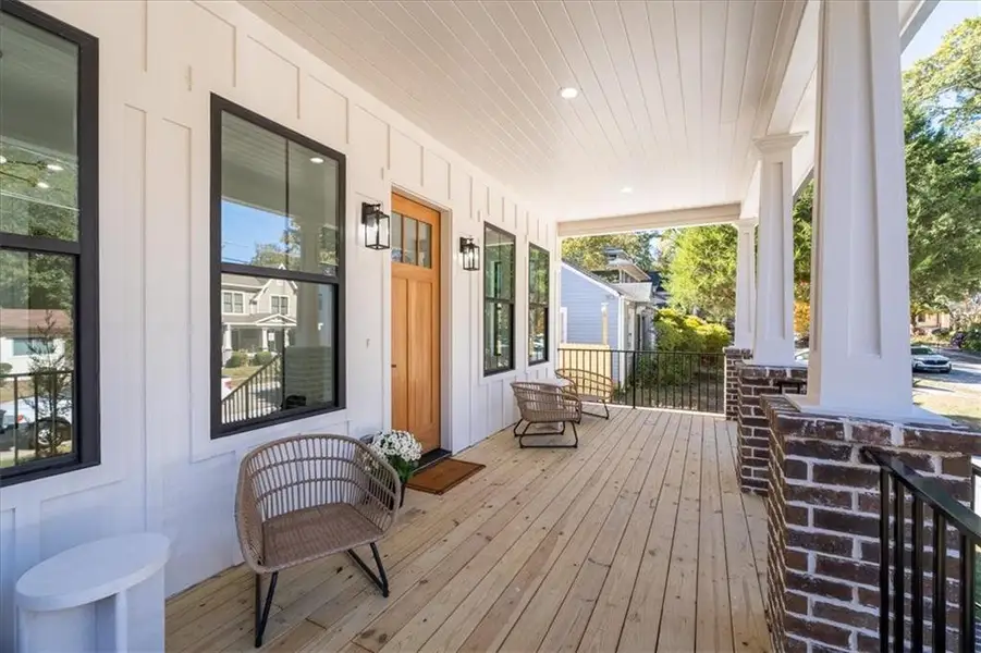 Exterior details and patio area of a home in , Decatur (Image 3).