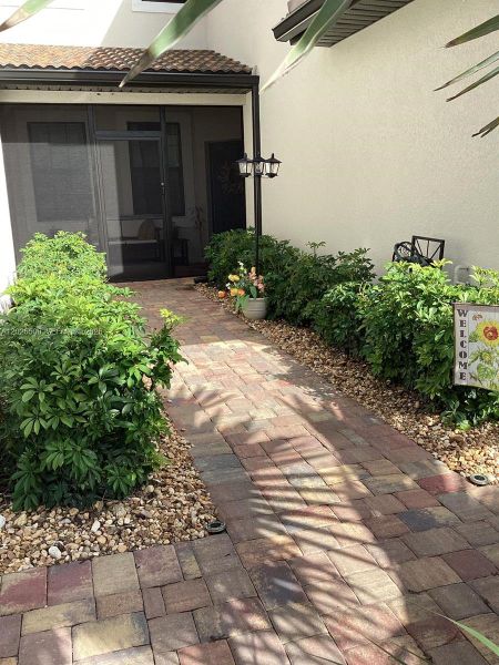 Photo 9 Photo 9