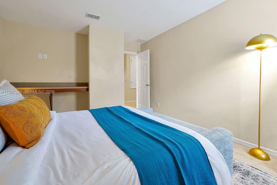 Furnished interior view inside a new home in , Kissimmee (Image 11).