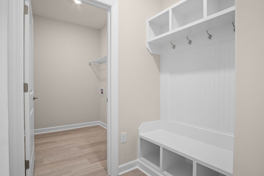 Spacious, unfurnished interior of a new home in Coastal Club of the Carolinas, Calabash (Image 17).