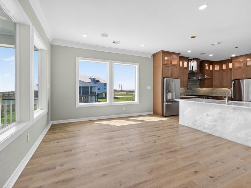 Spacious, unfurnished interior of a new home in , Freeport (Image 22).